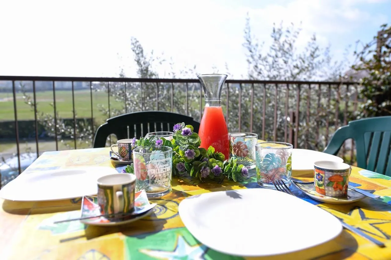 Apartment Appartamento Al Cascinale Desenzano del Garda