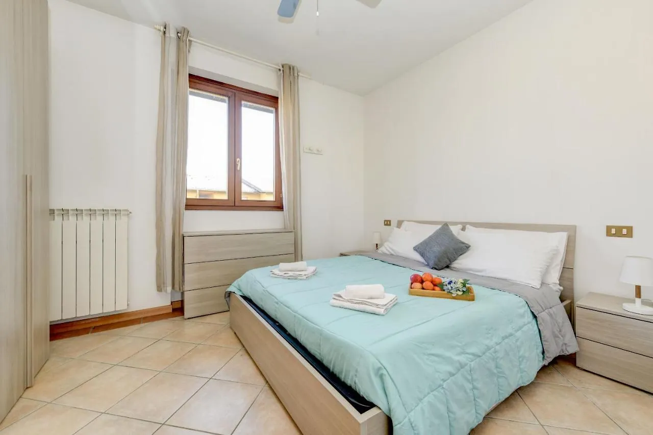 Apartment Appartamento Al Cascinale Desenzano del Garda