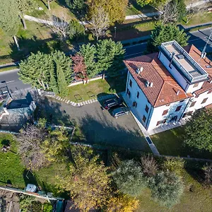 Di Garda A 50 Metri La Casa Di Pamela Desenzano del Garda